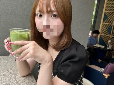 無修正FC2 PPV 4976255 -A【初撮り記念】初めましての超絶アイドルフェイスJD1ちゃんを捕まえたので、大人の力を使っておちんぽケース