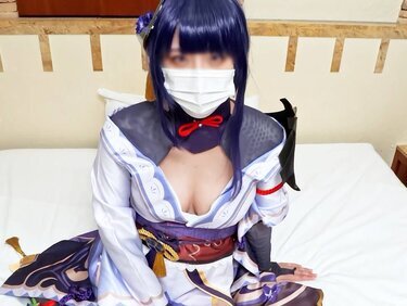 無修正FC2 PPV 4688101 【無/本数限定価格】ち○ぽ大好きドスケベレイヤーの雷○将軍大量中出しハメ撮り！イキまくりのキツまんヒクヒクがエロ