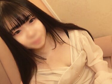 無修正FC2 PPV 4712596 【黒髪×童顔】中目黒の立ち飲み屋で出会った低身長150cmの美〇女♡ 抱き心地120点のもちもちボディをた～っぷり