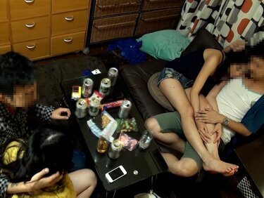 無修正FC2 PPV 4844853 【日常生活系リアルハメ撮り】撮りためてたやつ 友達集めて4P編