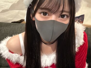無修正FC2 PPV 4848775 【史上最高奇跡の美女が登場！】Fカップゆあちゃんサンタコスで大量顔射！今年最高のXmasプレゼント！