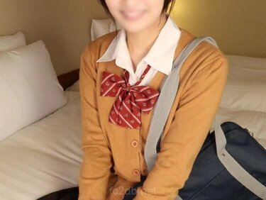 無修正FC2 PPV 4862733 無修正＜元アイドル研究生だった激カワ18＞制服着衣のままきけ ん日に生挿入！若さ溢れるキツキツな膣圧に興奮が止