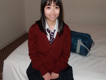 無修正FC2 PPV 4866022 無修正未処理でふっさふさの陰毛＞美乳制服女子のマンコ途中ゴム外して生挿入中出し