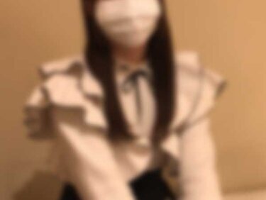 無修正FC2 PPV 4886248 【個撮/清楚】マジでかわいい！スレンダー美人のメイド喫茶店員と着衣SEX！生ハメ中出し