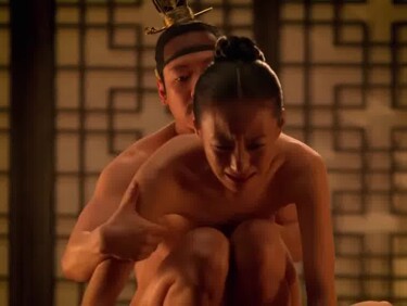 (한국야동) 영화 후궁 조여정 베드신 업스케일링