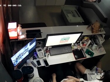(한국야동) 출근전에 카운터 실장 물 빼주는 매니저