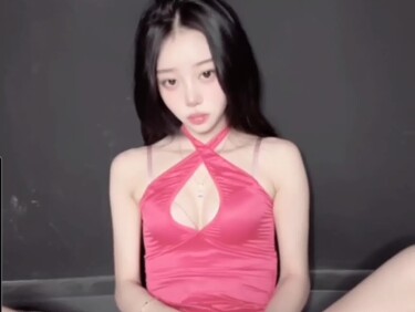 축축한 보지노출 하의실종 쩡이