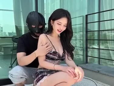 (한국야동) 룩북 촬영중인 레이싱모델 덮치는 복면남