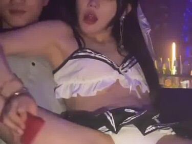 (한국야동) 순진남 놀려먹는 클럽녀 ㅋㅋ
