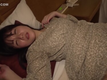 無修正FC2 PPV 4908284 明大学法学部、剛毛夏希ちゃん。華奢なカラダを激ピスされて「中にちょうだい♡」と中出し二連発！無/中出し