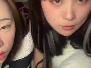 (한국야동) 신작 친구랑 라방시리즈_ 못보던거
