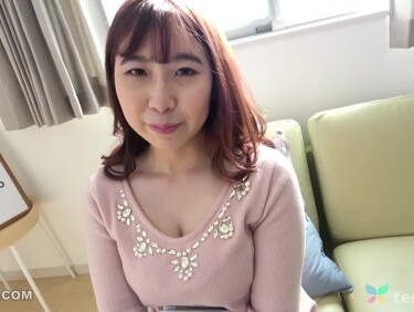 無修正FC2 PPV 4934520 【無修正】フワフワ柔らかおっぱいの美容部員、きょうこちゃんの濃厚フェラからの中出しセックス