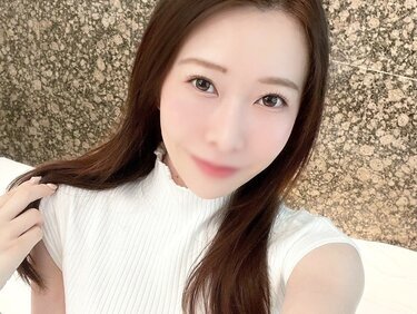 無修正FC2 PPV 4956256 元ＣＡセレブ妻（28歳）旦那がいても溢れる欲望を抑えきれないエロ過ぎる美人妻と白昼ホテル密会で濃厚ガチハメ